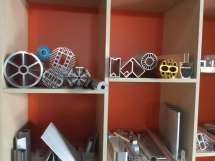 歷亞工業(yè)型材產品展廳